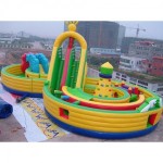 Luckyarn importa de China desde hace años hinchables de todos modelos y precios con certificado CE y garantía, puedes personificar y modificar a tu antojo
